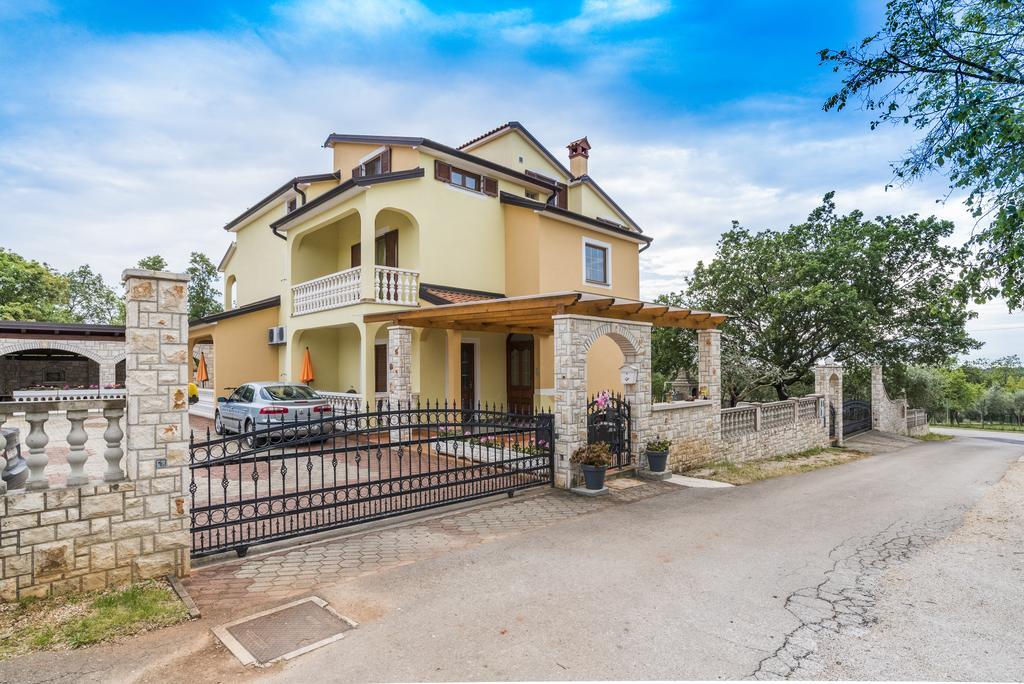 Apartments Catic Umag Exterior photo